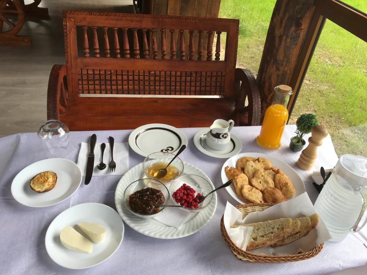 'Gurra Family' Guesthouse Тет Екстериор снимка