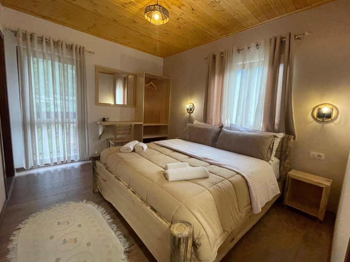 'Gurra Family' Guesthouse Тет Екстериор снимка