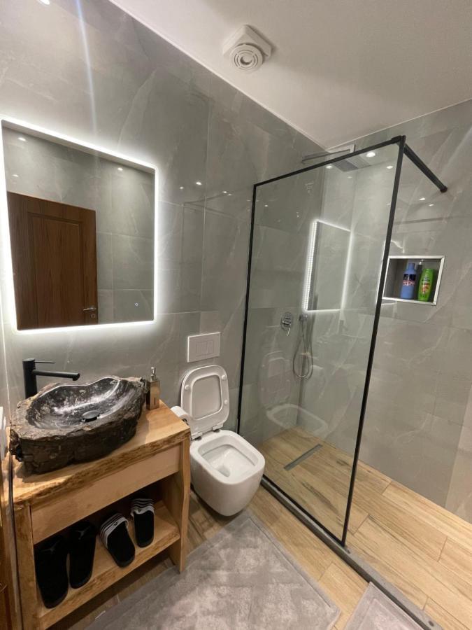'Gurra Family' Guesthouse Тет Екстериор снимка