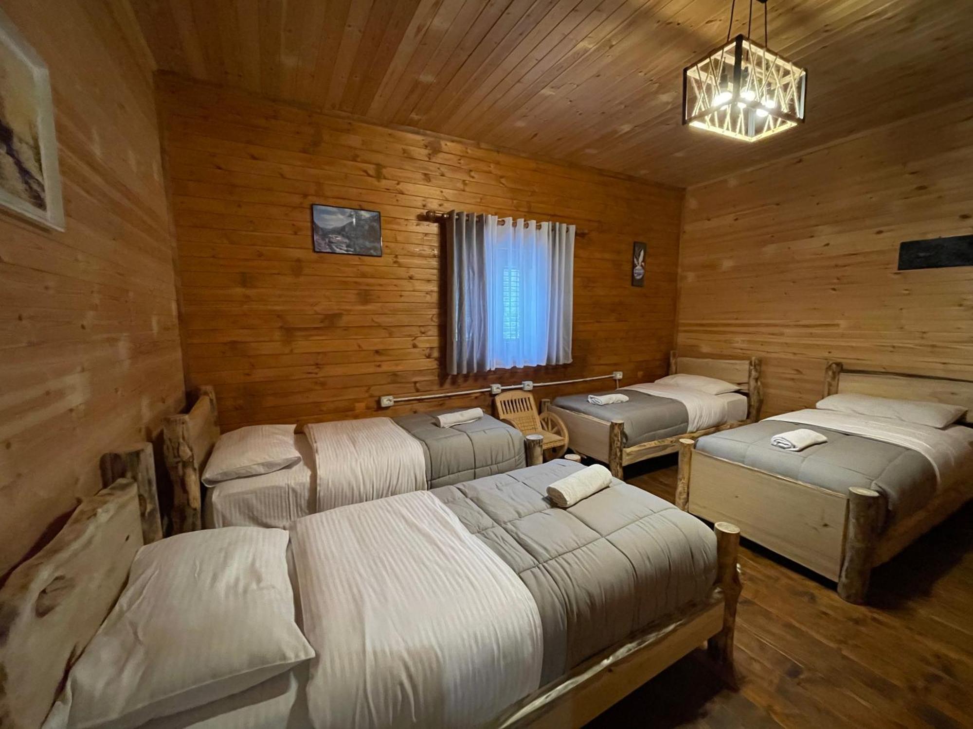 'Gurra Family' Guesthouse Тет Екстериор снимка
